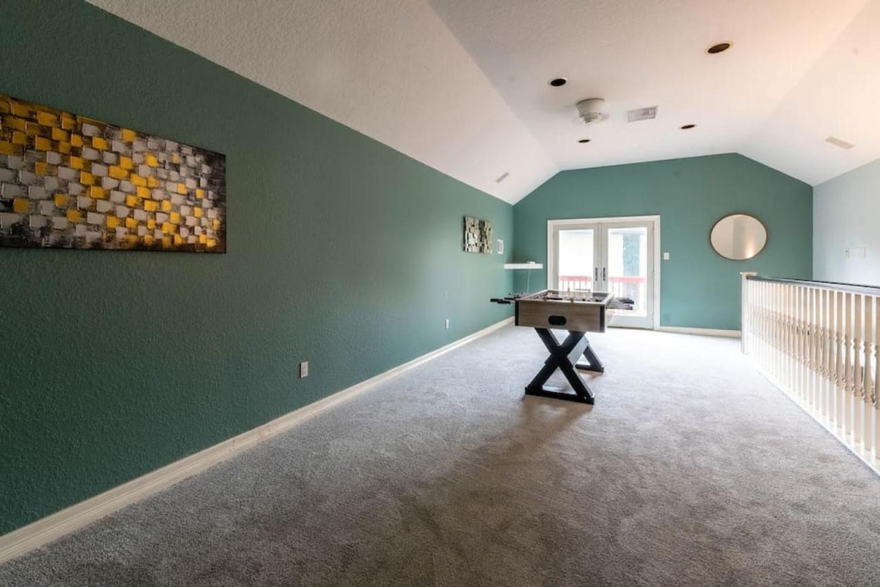 Huge 6 Bedroom With Pool, Spa, 85 Inch Tv, Game Room Houston Buitenkant foto